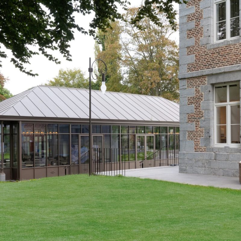 Landelijke horeca veranda chateau de wallerand 2