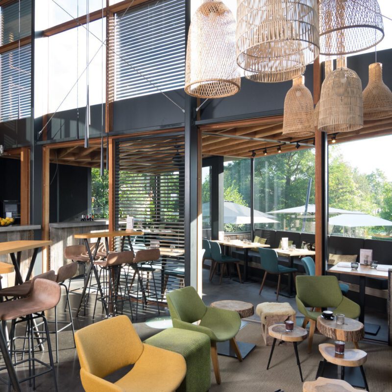 VDB aanbouw veranda horeca skov buggenhout hanglampen