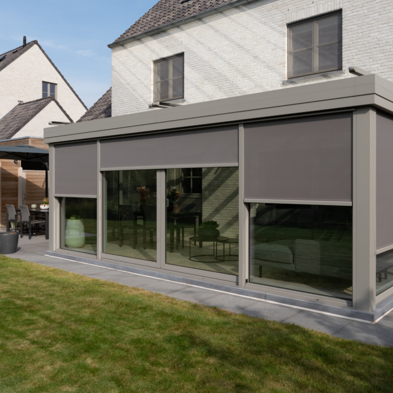 Veranda zonwering screens grijs