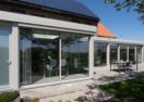 Véranda moderne à Boezinge