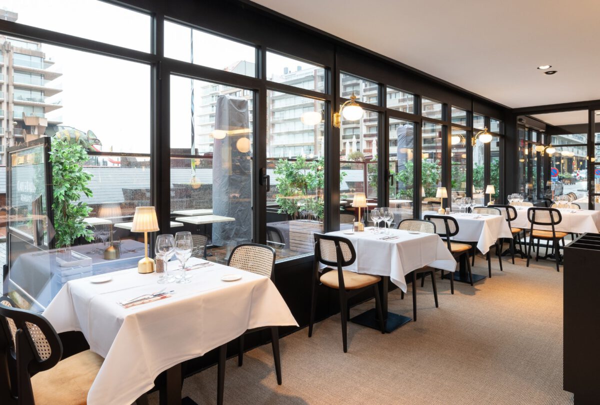 Horeca veranda Café De Paris Knokke 3
