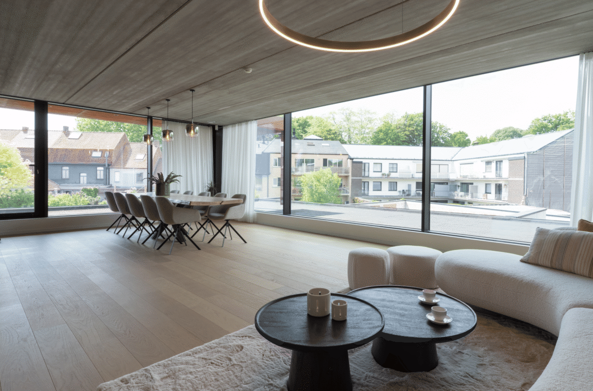 Moderne veranda ramen Werkkledij Center Waregem vergaderzaal 1 binnen